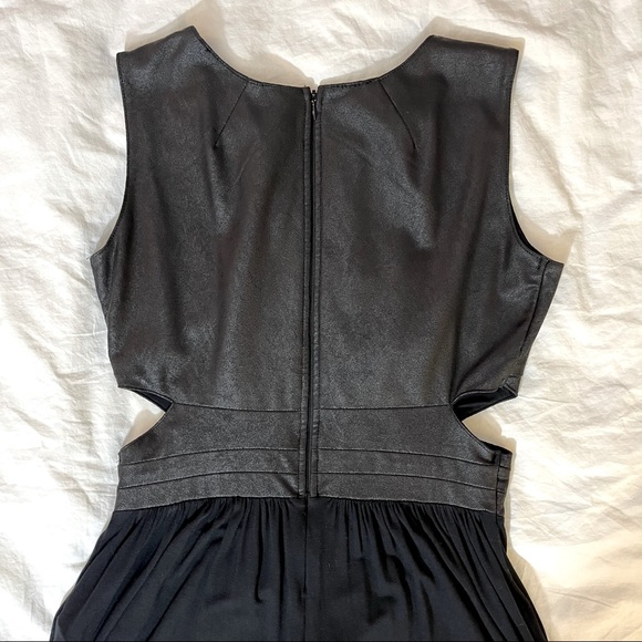 Guess Dress - Picture 9 of 9